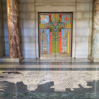 Warner Chamber Doors 1100_0200